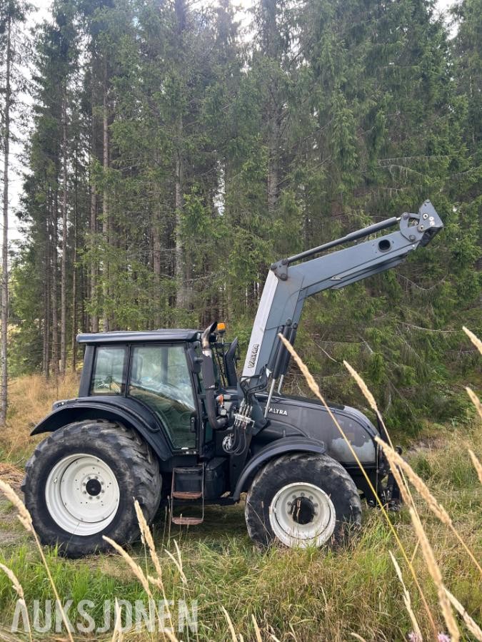 2009 Valtra T191 Manuell Traktor