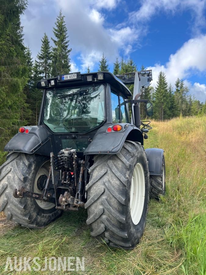 2009 Valtra T191 Manuell Traktor