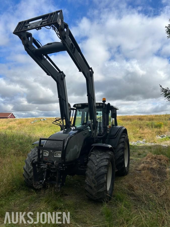 2009 Valtra T191 Manuell Traktor