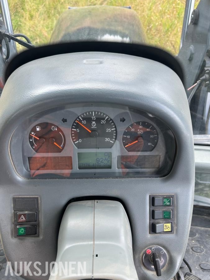 2009 Valtra T191 Manuell Traktor