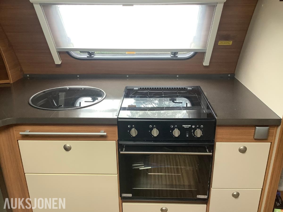 2012 Campingvogn - Adria 613ht, Reparasjonsobjekt