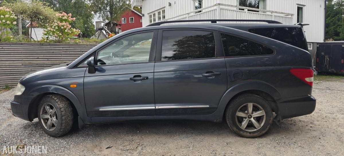 2006 Ssangyong Rodius 2.7 Diesel 165hk 4WD Automat, Reparasjonsobjekt