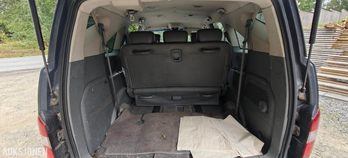 2006 Ssangyong Rodius 2.7 Diesel 165hk 4WD Automat, Reparasjonsobjekt