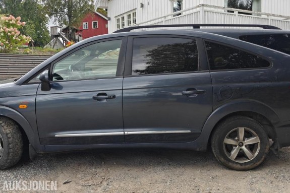 2006 Ssangyong Rodius 2.7 Diesel 165hk 4WD Automat, Reparasjonsobjekt