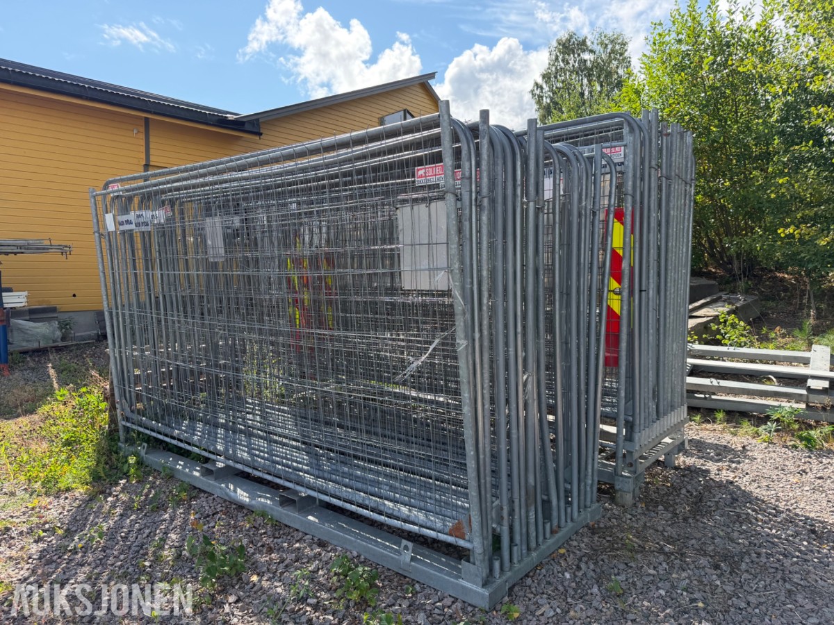 Anleggsgjerder 3,5 x 2 m. med føtter på pall