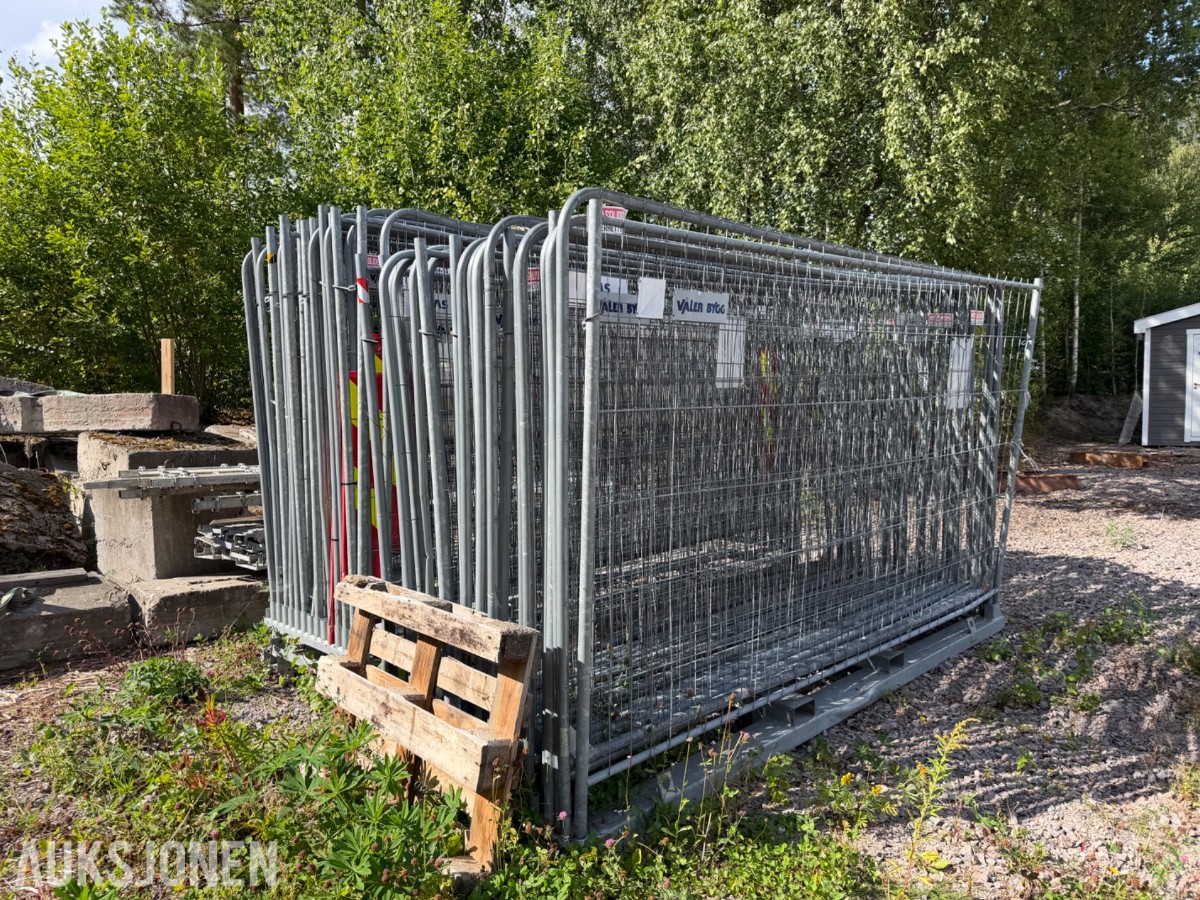 Anleggsgjerder 3,5 x 2 m. med føtter på pall