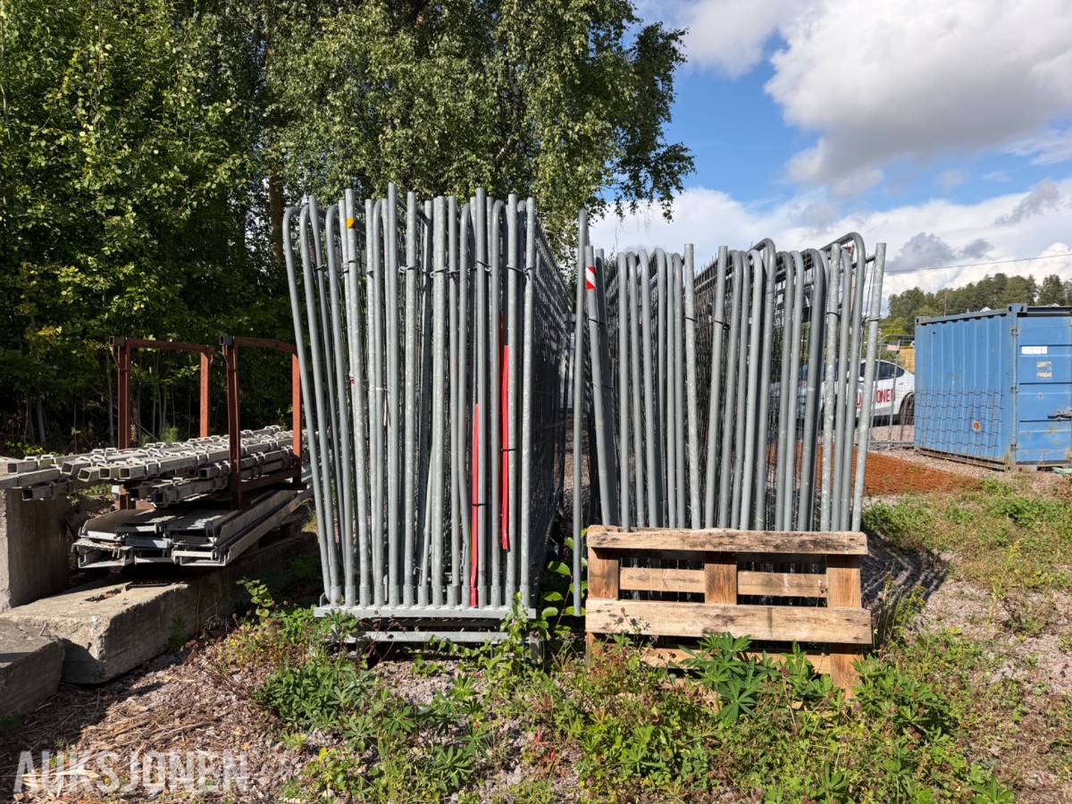 Anleggsgjerder 3,5 x 2 m. med føtter på pall