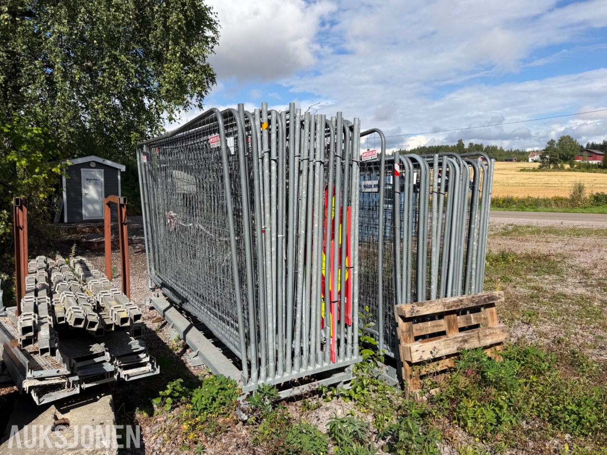 Anleggsgjerder 3,5 x 2 m. med føtter på pall