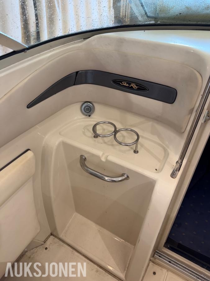 2004 Sea Ray 220 Sun Sport 220hk Mercruiser