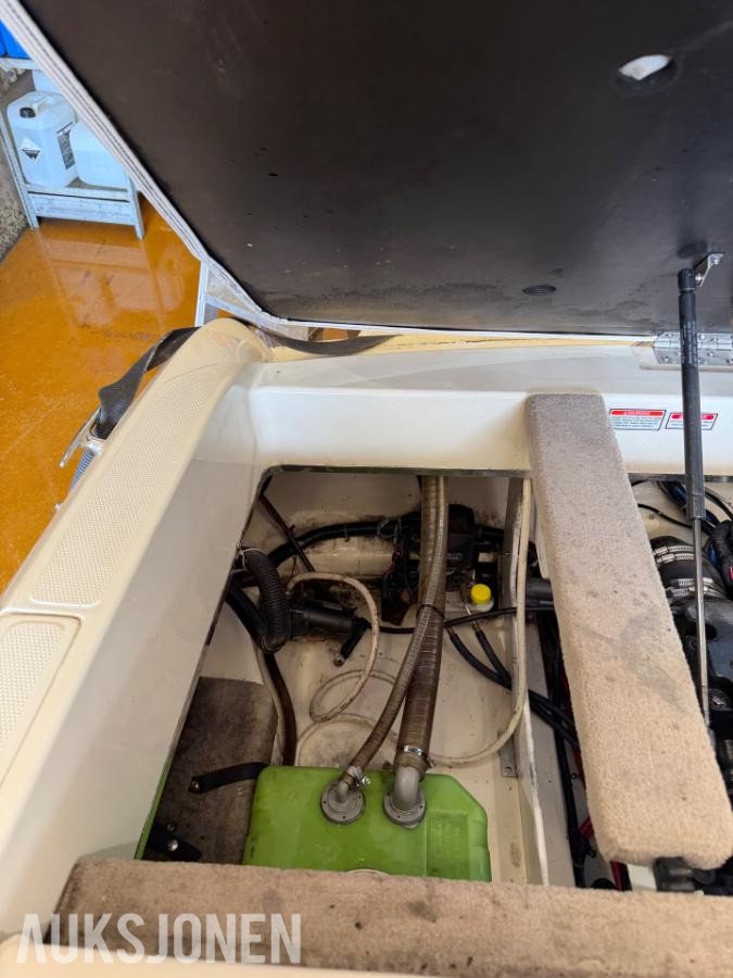 2004 Sea Ray 220 Sun Sport 220hk Mercruiser