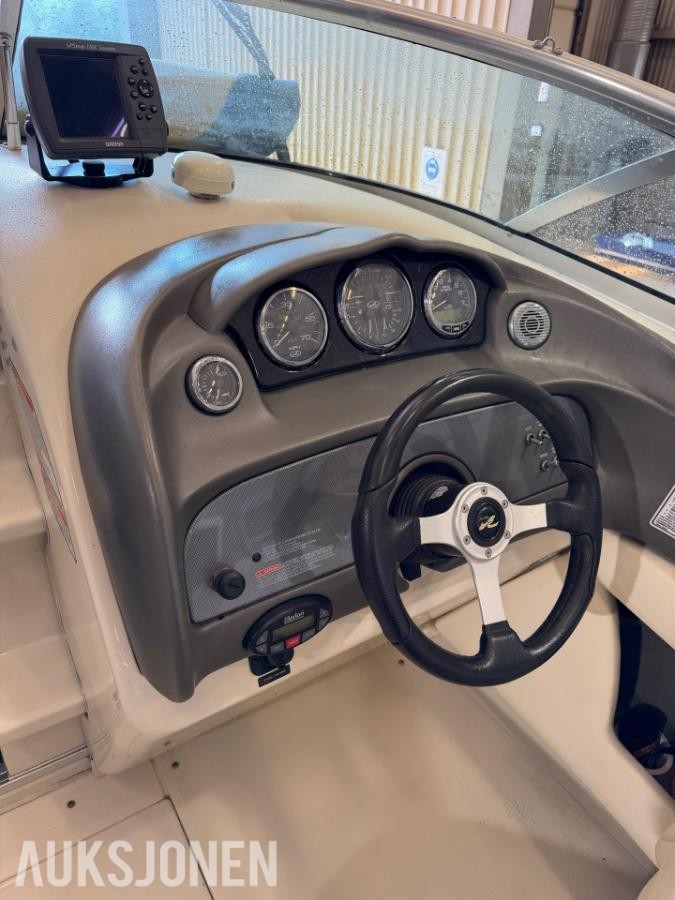 2004 Sea Ray 220 Sun Sport 220hk Mercruiser