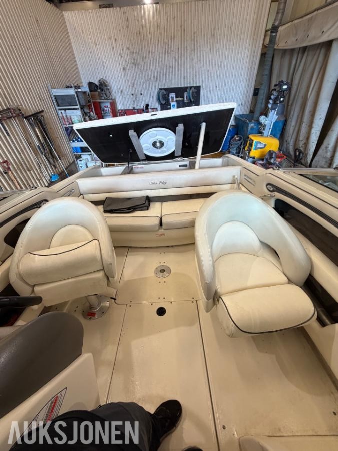 2004 Sea Ray 220 Sun Sport 220hk Mercruiser