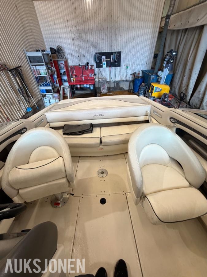 2004 Sea Ray 220 Sun Sport 220hk Mercruiser
