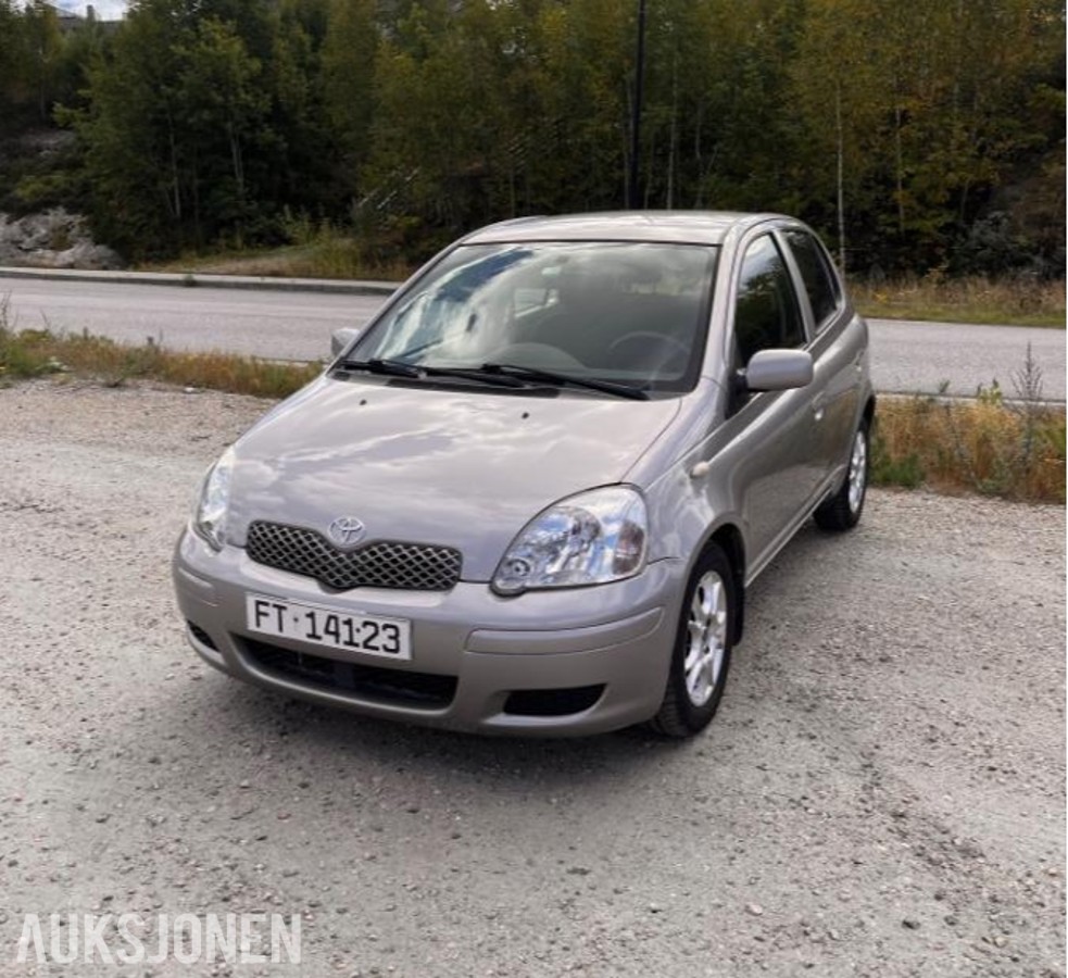 2004 Toyota Yaris - automat s+v dekk   Eu ok 3.2028
