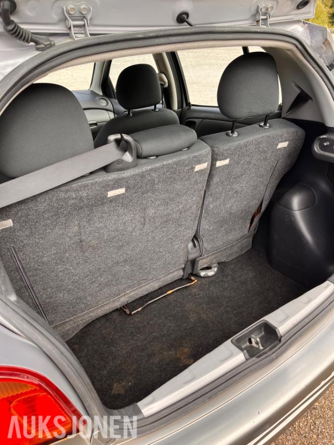 2004 Toyota Yaris - automat s+v dekk   Eu ok 3.2028