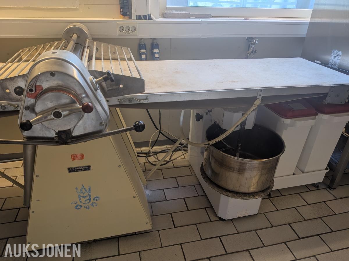 Kraftig industriell kjevlemaskin – Meget gode duker! 