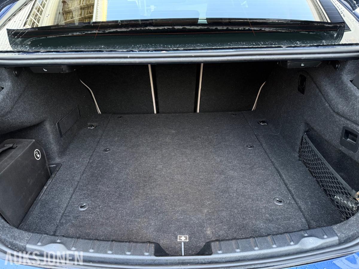 2016 BMW F30 330E Adaptiv Cruisekontroll, Soltak, Harman/Kardon 