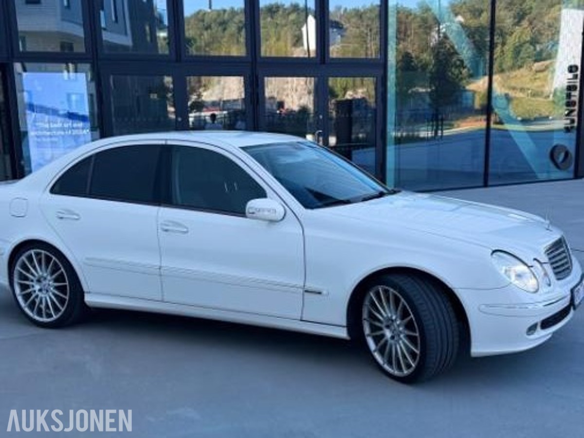 2004 Mercedes-Benz E-Klasse E 500 5.0, 175000km, Automat, Skinninteriør, Cruisekontroll, Hengerfeste
