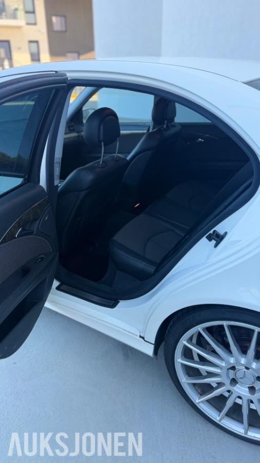 2004 Mercedes-Benz E-Klasse E 500 5.0, 175000km, Automat, Skinninteriør, Cruisekontroll, Hengerfeste