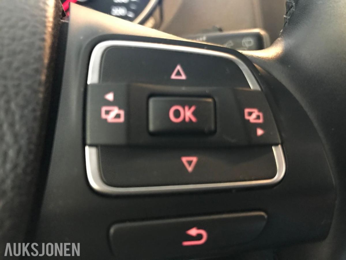 2013 Volkswagen Golf 1.6 Diesel 4MOTION, Cruisekontroll, Hengerfeste, Skinninteriør 