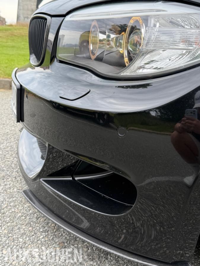 2011 BMW 135i Performance Cruisekontroll, Ryggekamera, Soltak