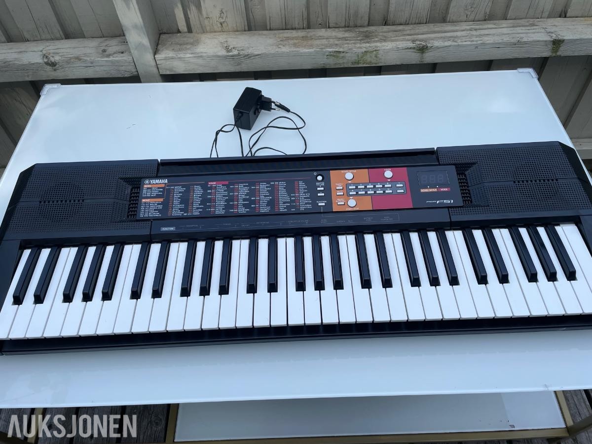 Keyboard Yamaha PSR-F51