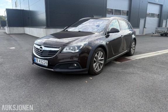 2014 Opel Insignia Country Tourer 2.0 163hk AWD s+v dekk adaptiv cruisekontroll navigasjon ryggekamera eu ok 06.2028