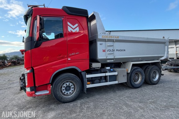 2017 Volvo FH 540 6x4 tippbil med Goldstar dumperkasse – brøyterigget - 424328 Km