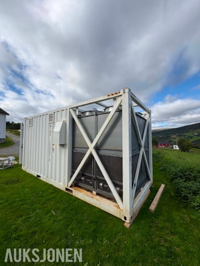 Minerbase L20 - komplett immersion cooling mining container - 2023