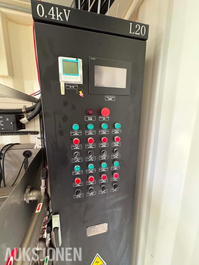 Minerbase L20 - komplett immersion cooling mining container - 2023