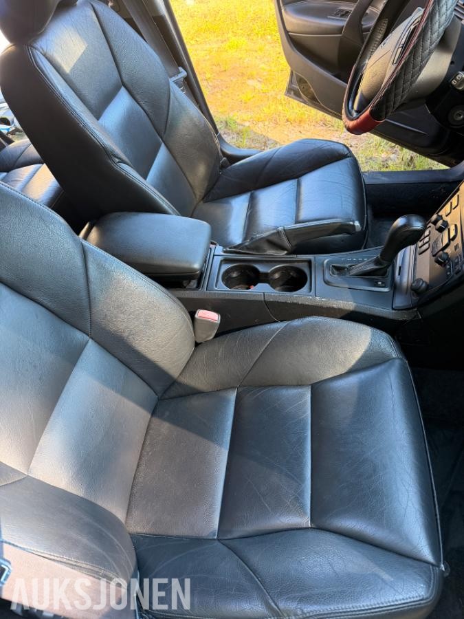 2004 Volvo V70 2.0 179hk automat skinnseter rep objekt
