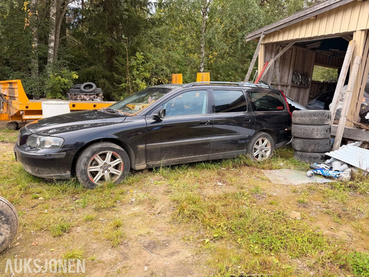 2004 Volvo V70 2.0 179hk automat skinnseter rep objekt