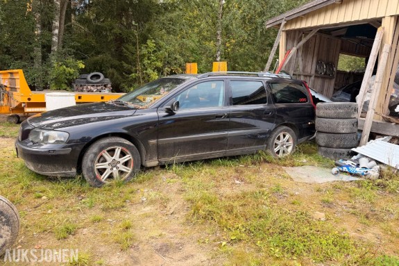 2004 Volvo V70 2.0 179hk automat skinnseter rep objekt