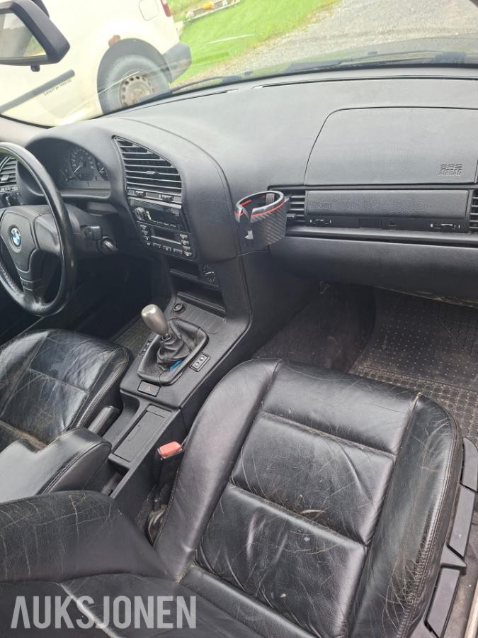 1998 BMW  318I 1.8 116hk skinninteriør eu ok 10.2027