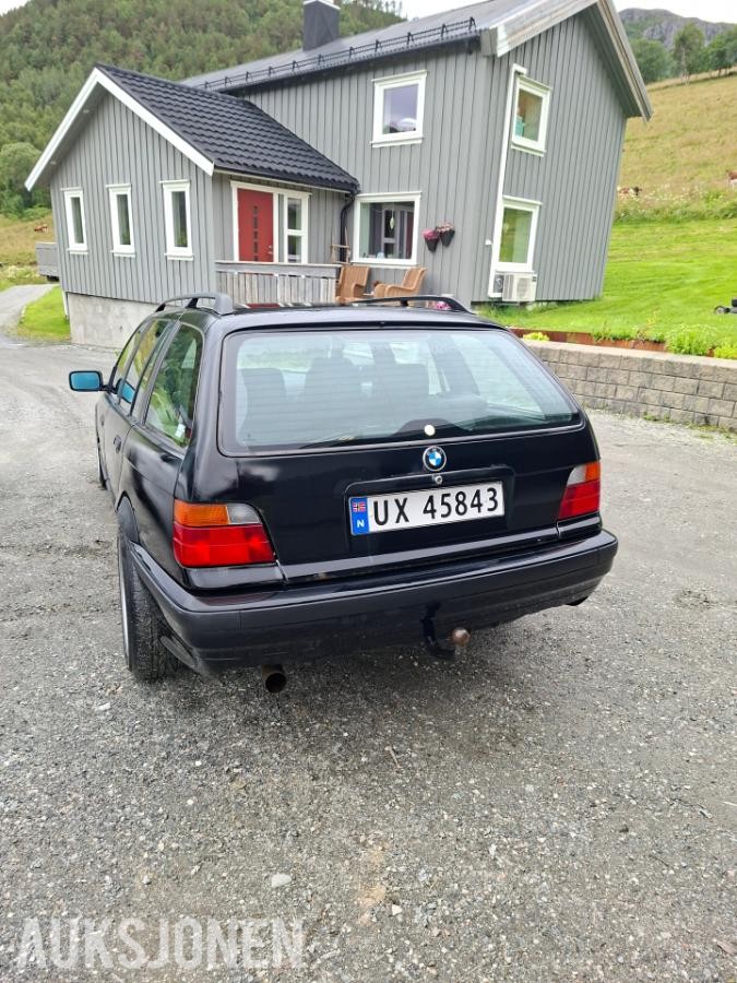 1998 BMW  318I 1.8 116hk skinninteriør eu ok 10.2027