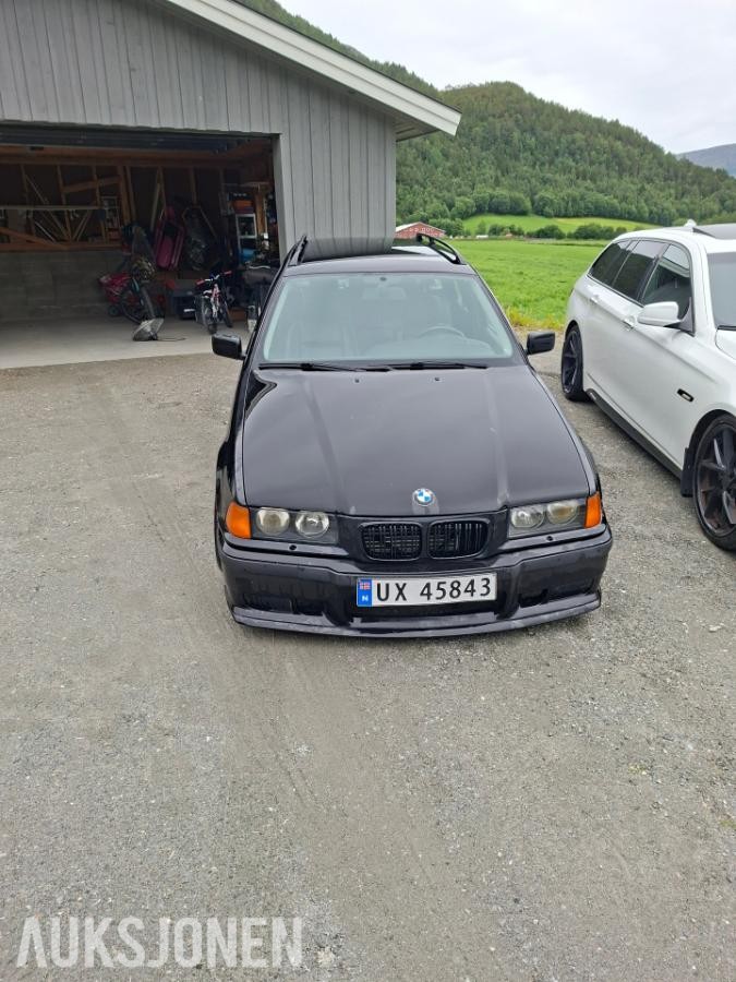 1998 BMW  318I 1.8 116hk skinninteriør eu ok 10.2027