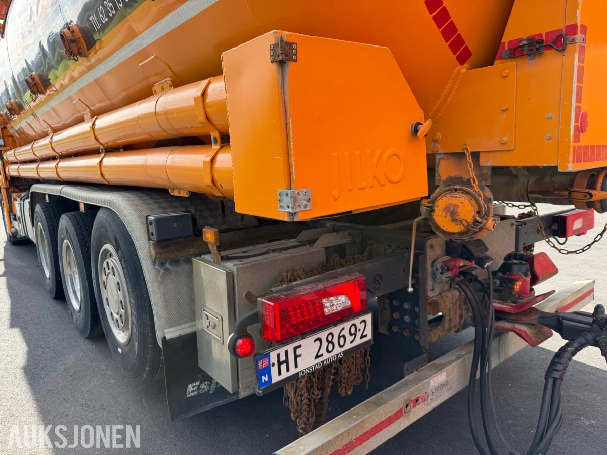 2020 Scania R 650 Tankbil med 2009 Jilko P3T28 Tankslepvogn