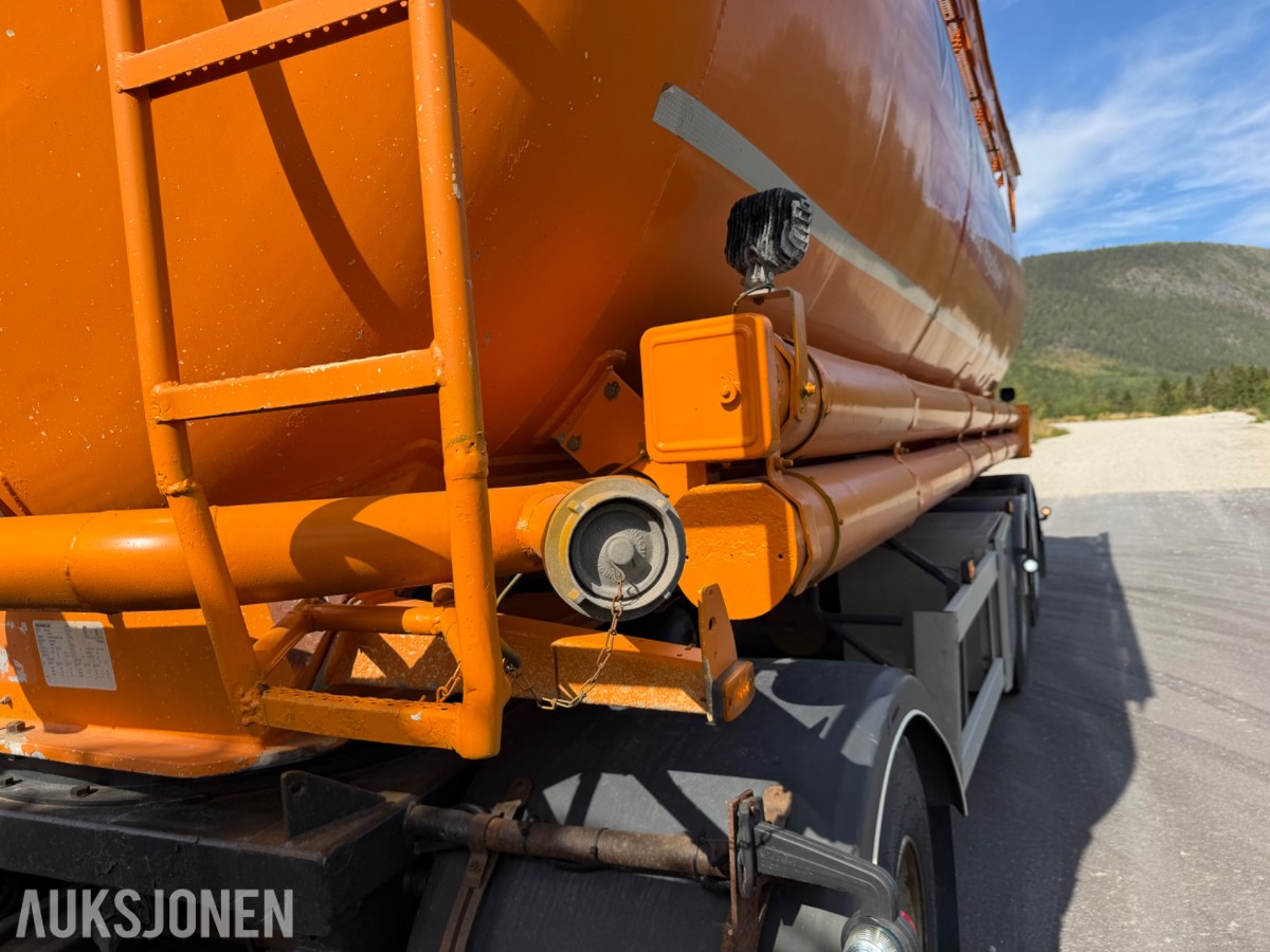 2020 Scania R 650 Tankbil med 2009 Jilko P3T28 Tankslepvogn