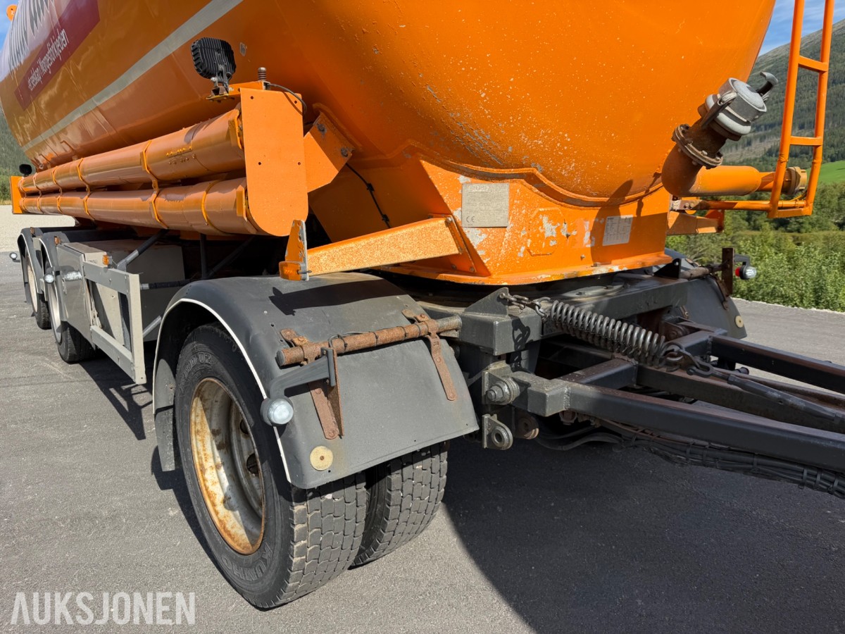 2020 Scania R 650 Tankbil med 2009 Jilko P3T28 Tankslepvogn