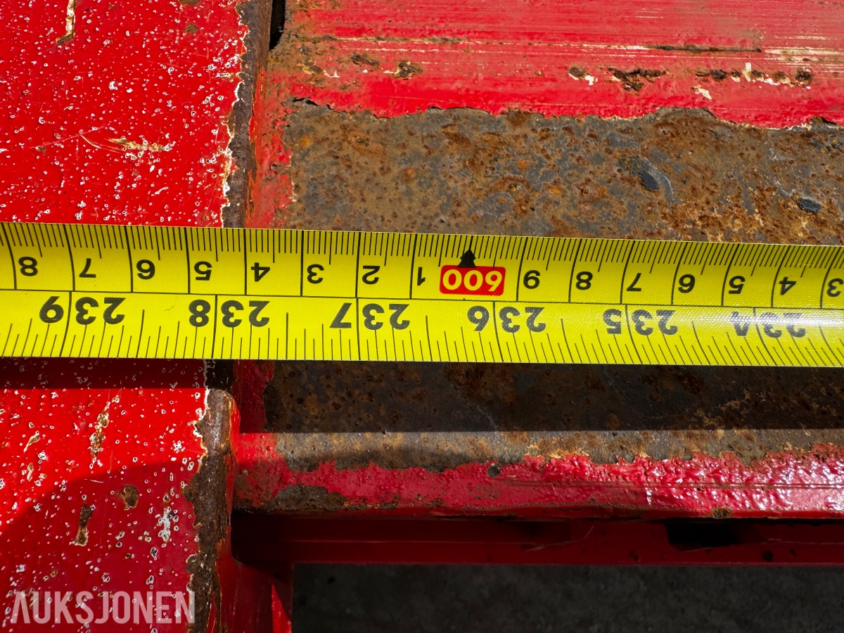 2022 Kaessbohrer Lowbed semi med uttrekk