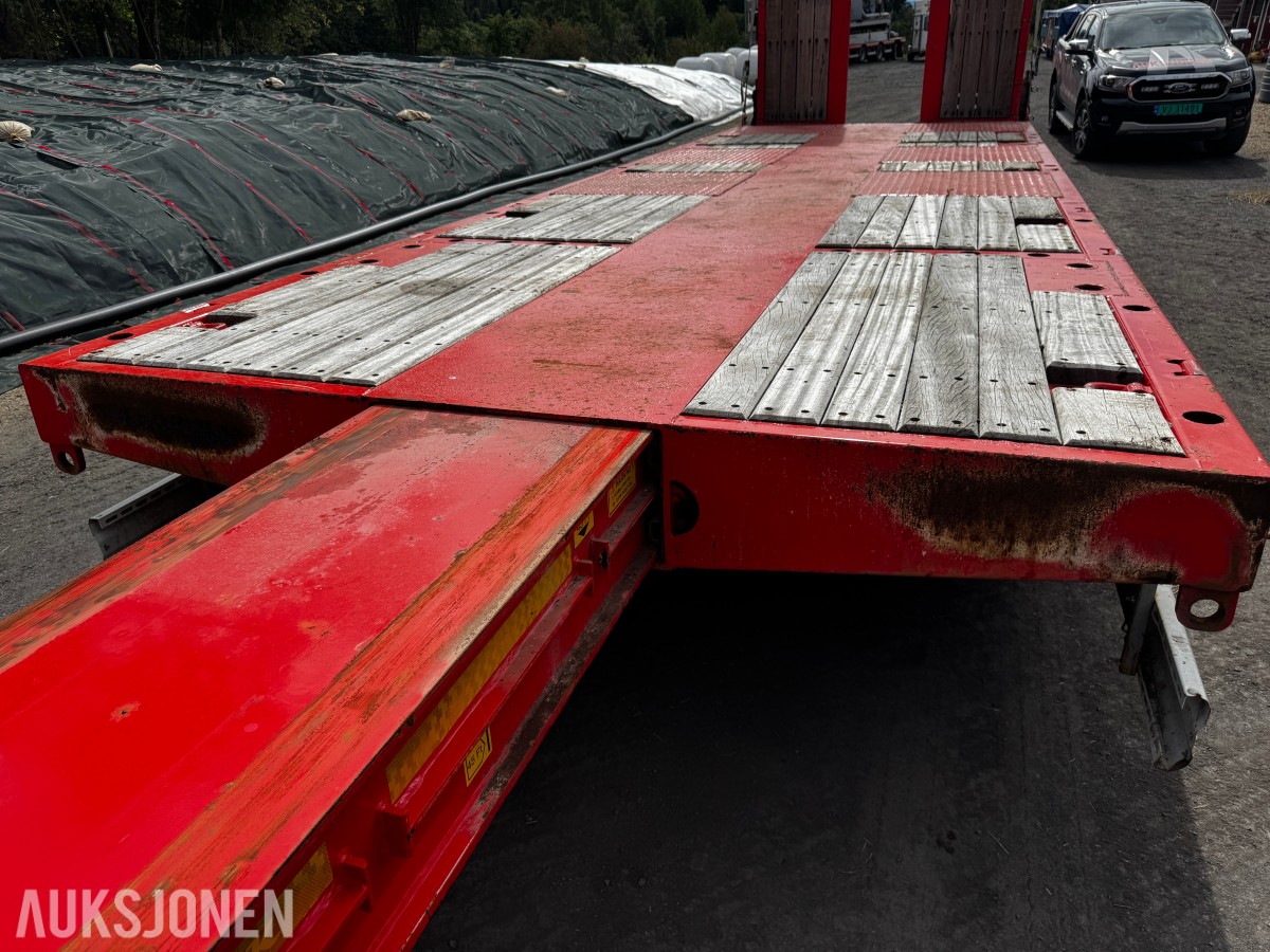 2022 Kaessbohrer Lowbed semi med uttrekk