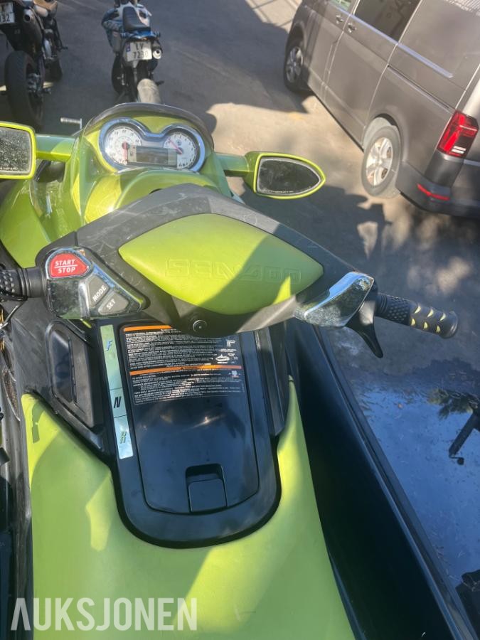2005 Seadoo rxt 215 supercharged intercooled vannscooter med henger