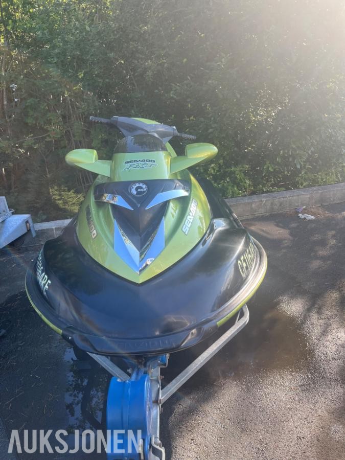 2005 Seadoo rxt 215 supercharged intercooled vannscooter med henger