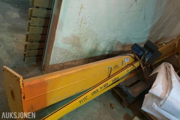 2014 demag søylesvingkran med elektrisk kjettingtalje – 125 kg