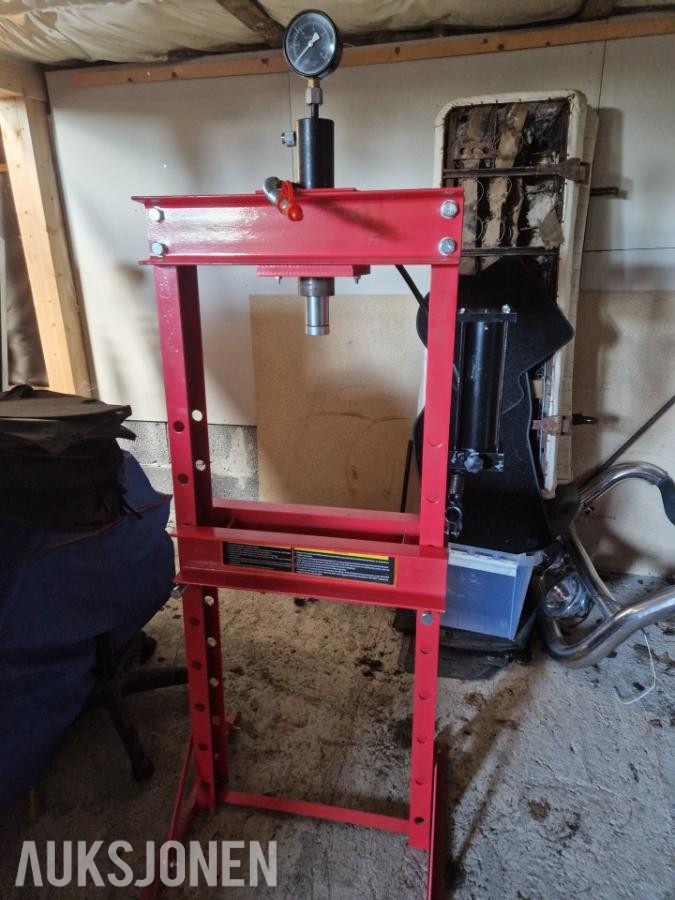 Stor Verkstedpresse, 20 tonn