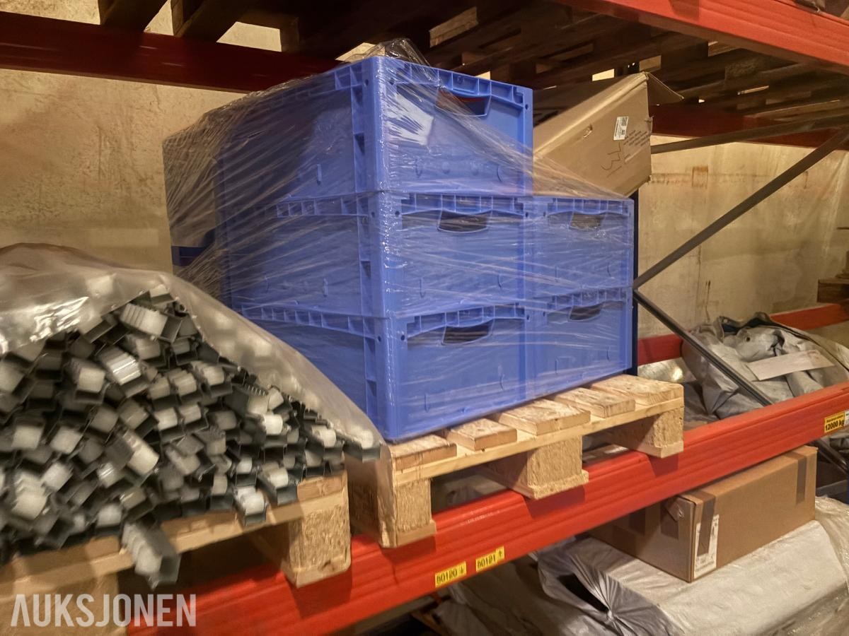 gjennomløpsreol / rullereol med plastkasser