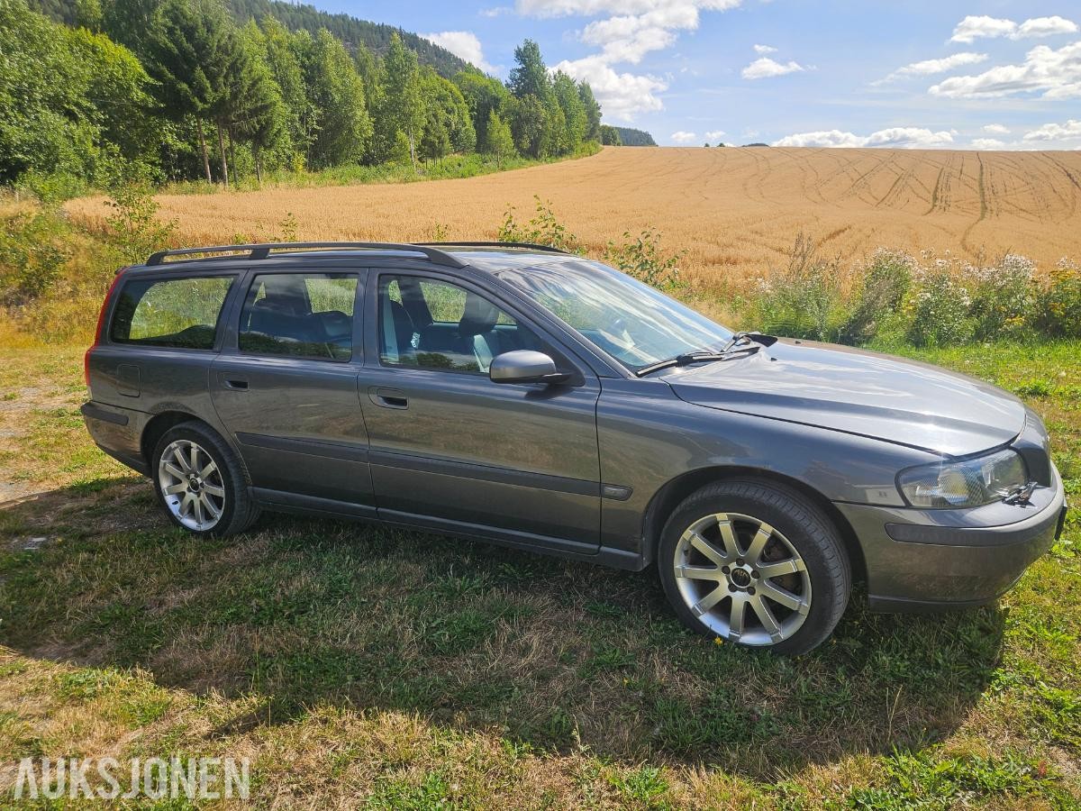 2004 Volvo V70 2.4 Diesel 131hk Automat, Reparasjonsobjekt/ delebil