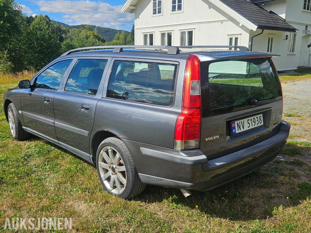 2004 Volvo V70 2.4 Diesel 131hk Automat, Reparasjonsobjekt/ delebil