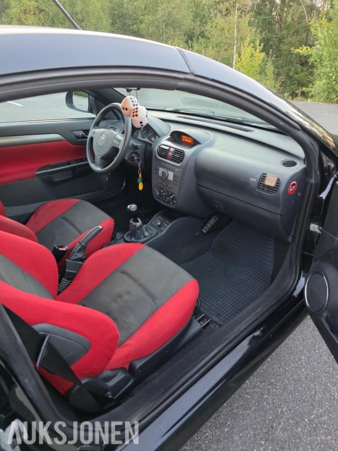 2006 Opel Tigra Cabriolet 1.2 69hk eu ok 05.2028 111000km