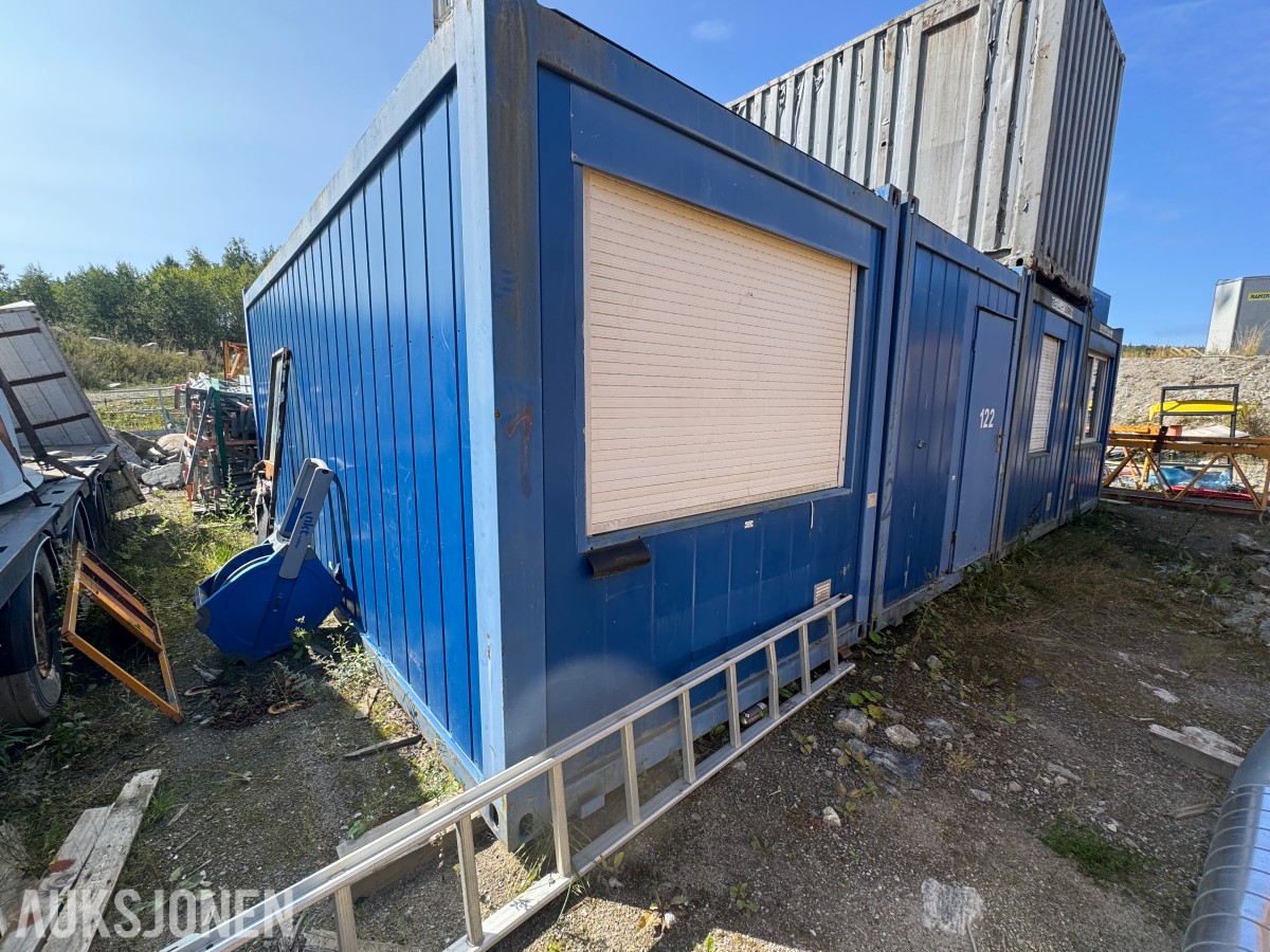 4 stålcontainere
